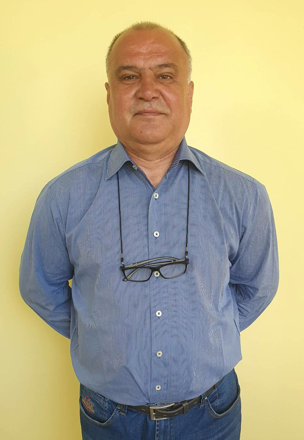 La mulţi ani, Liviu Năstruţ!