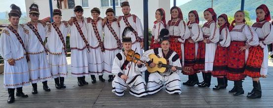 Danțu’ la ciupercă, în Călinești-Oaș… urmează danț la ciupercă în toate comunele Țării Oașului