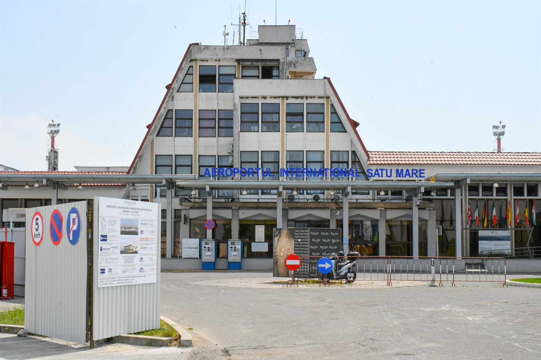 FOTO: Aeroportul Satu Mare, reabilitat, extins și modernizat