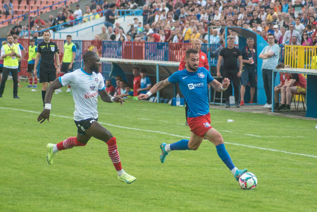 Liga a 3-a. FC Bihor și Gloria Bistrița rămân în eșalonul trei