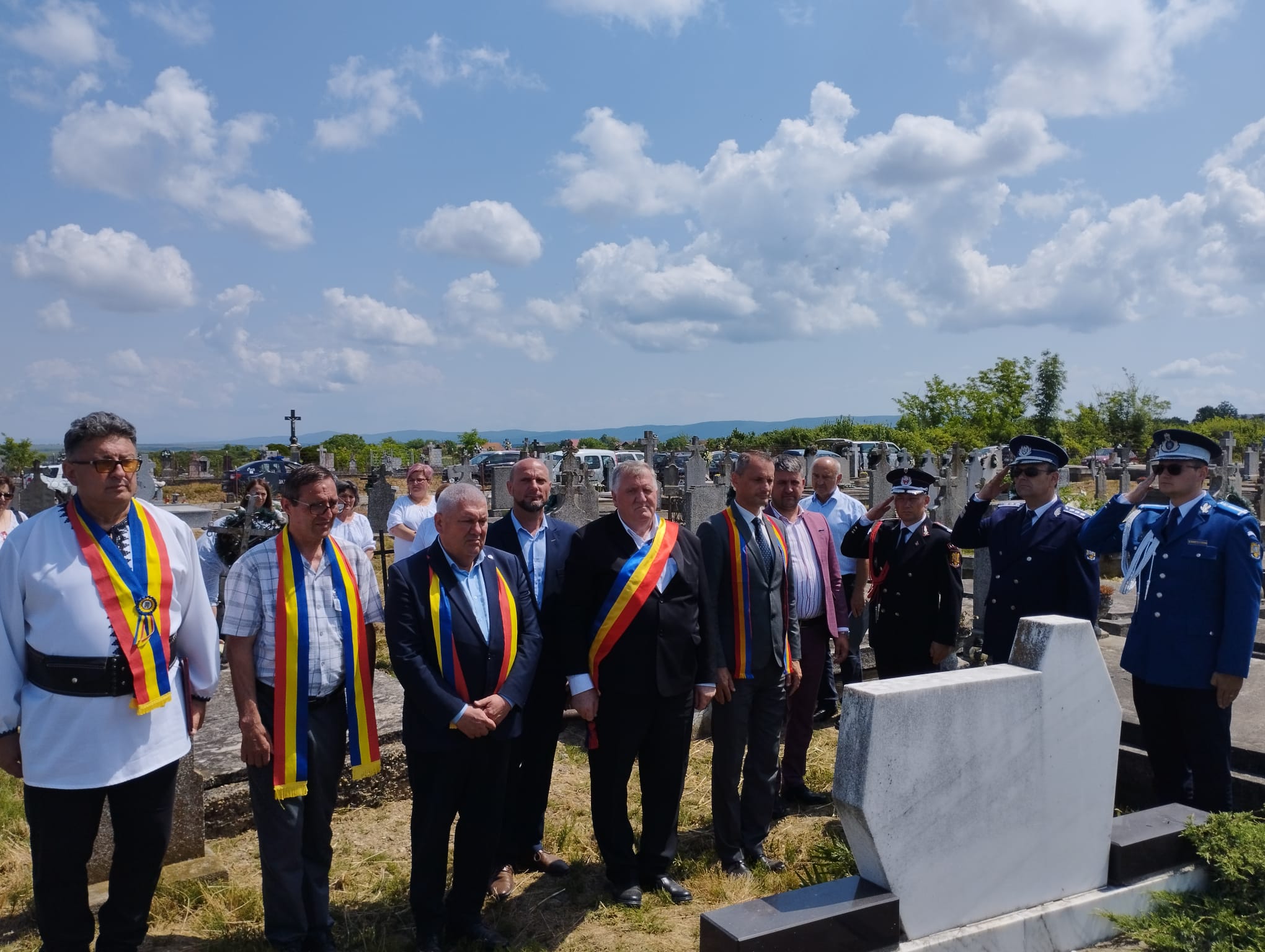 FOTOGALERIE. Eroii Neamului, comemorați la Beltiug și Șandra