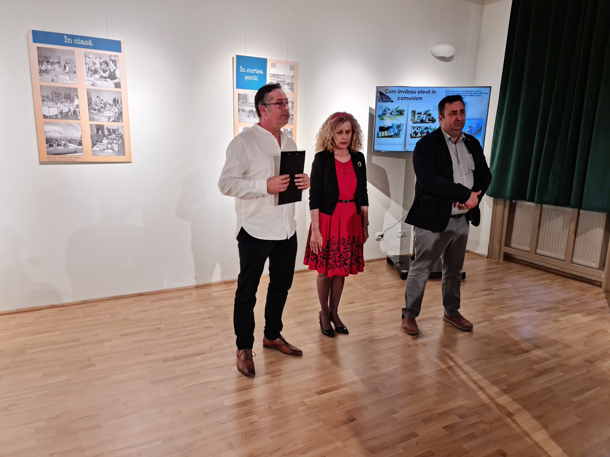 EXPOZIȚIE. A avut loc vernisajul expoziției „Copilăria în perioada Comunistă”