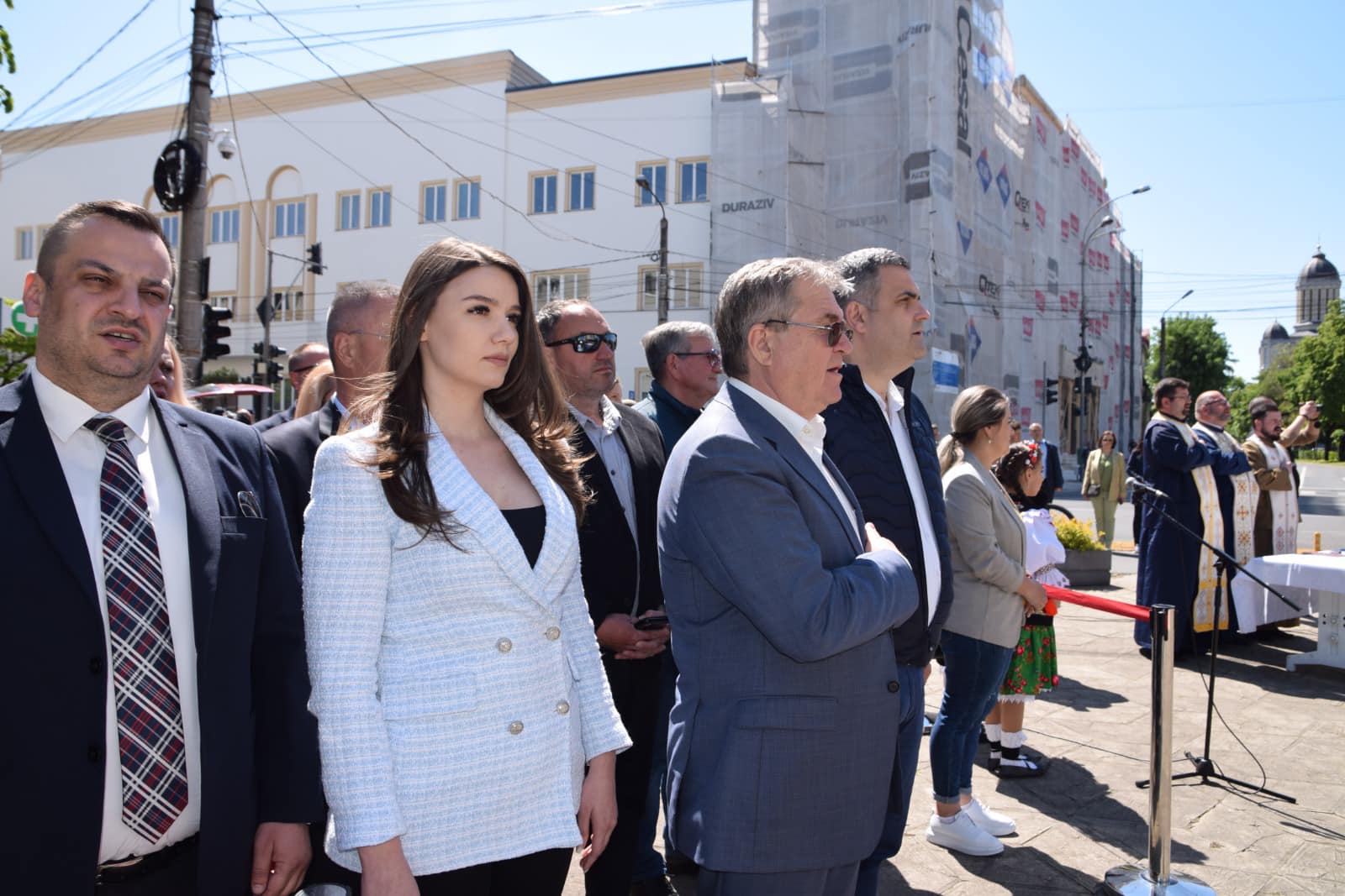 Membrii Partidului Social Democrat Satu Mare, au depus coroane și jerbe de flori la Monumentul Ostașului Român