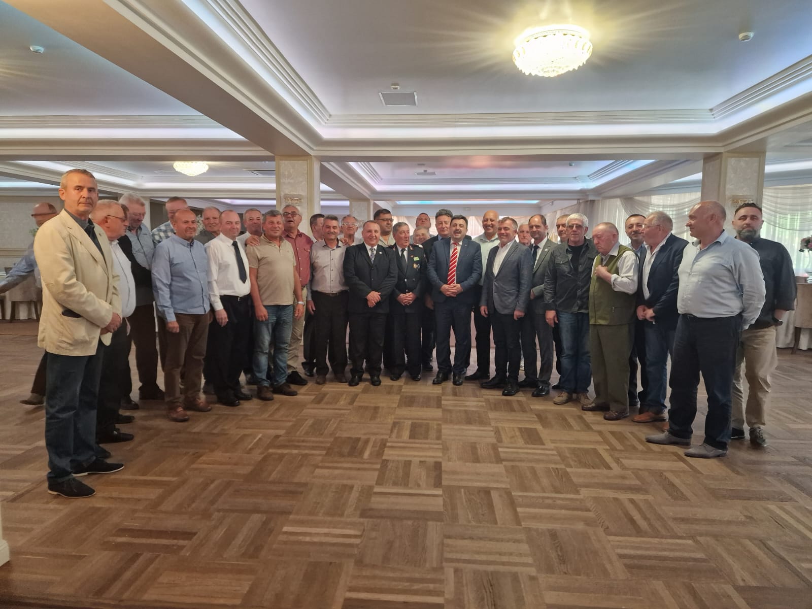 A.N.C.M.R.R. - M.A.I. Filiala Satu Mare a sărbătorit Ziua Rezervistului