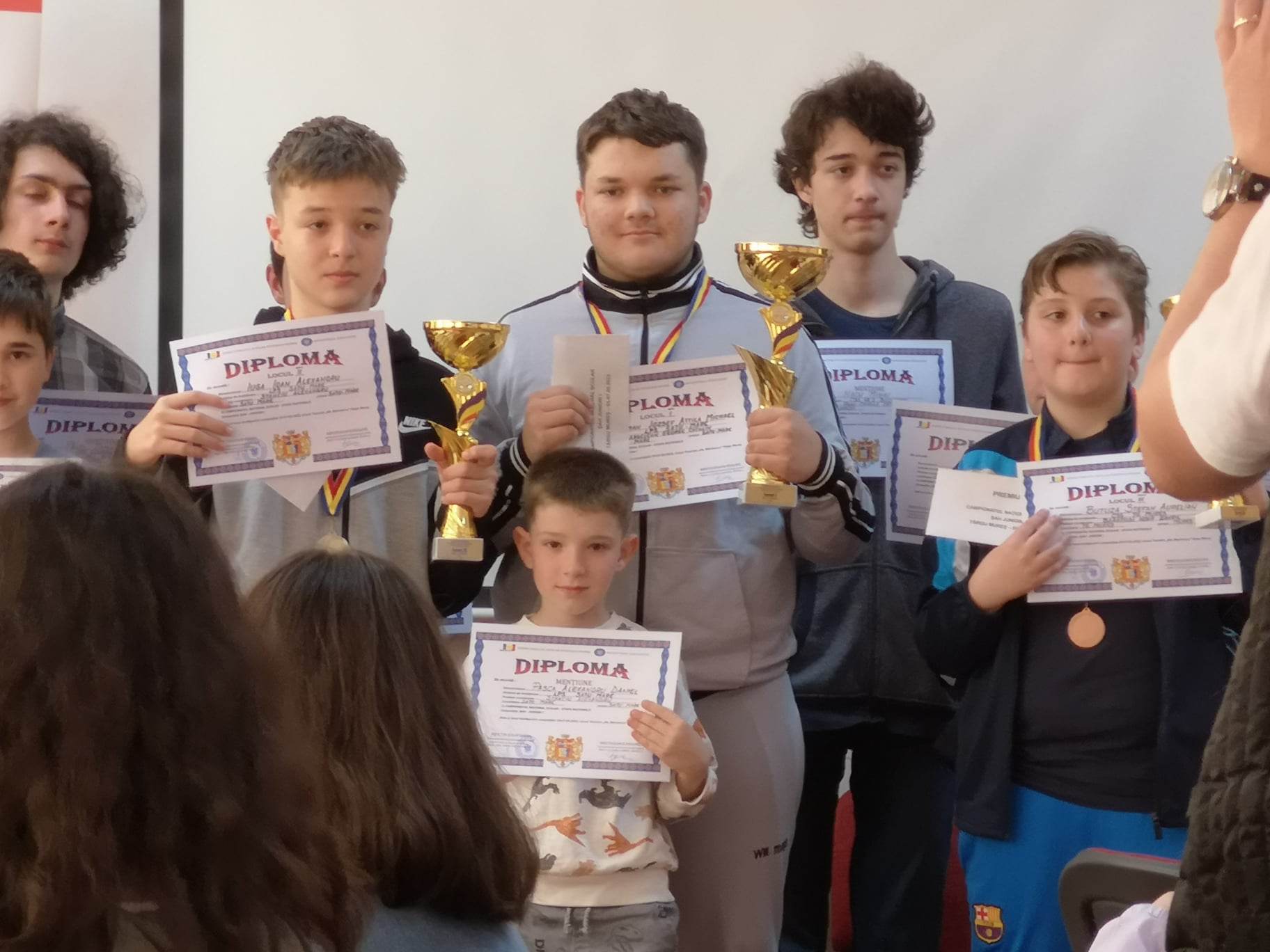 ȘAH-LPS Satu Mare.  Medalii de aur si argint pentru Roman Jozsef si Ionuț Iuga la Campionatul Național Școlar   