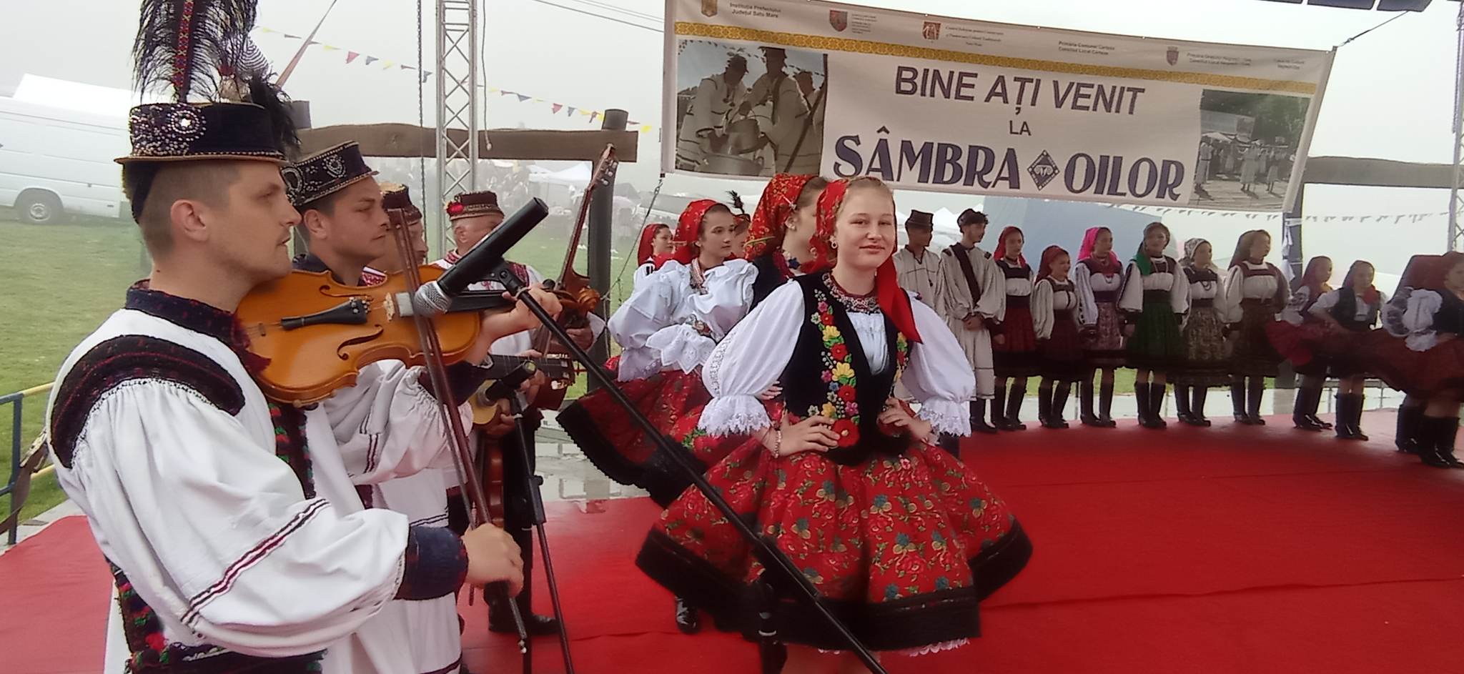 VIDEO/FOTO. Sâmbra Oilor, cea mai longevivă sărbătoare câmpenească din țară