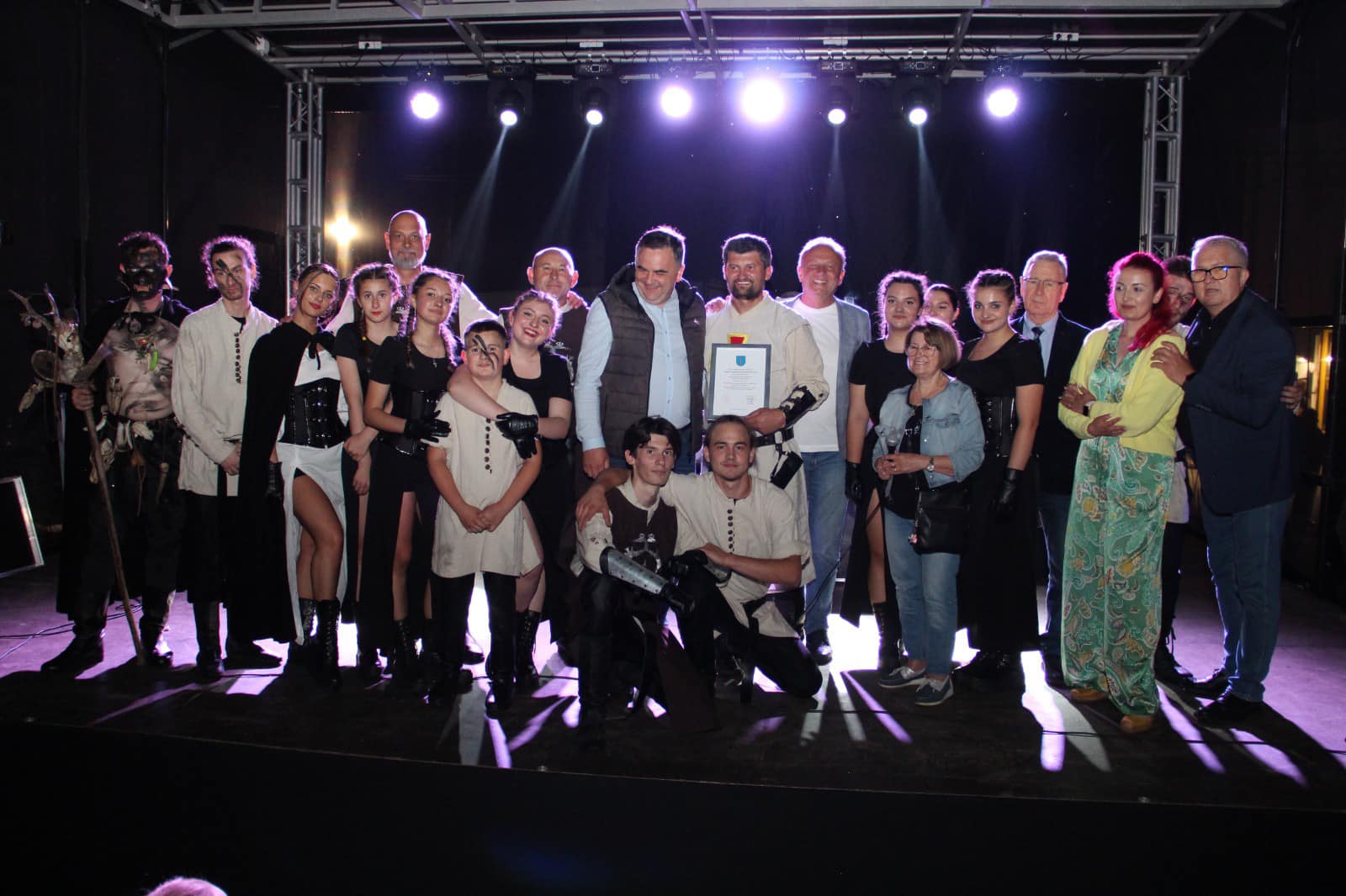 POLONIA captivată de Lăncierii și Arcașele Cetății Ardud!