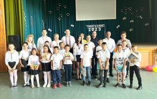 “Ziua Iei Tradiţionale” şi “Ziua Drapelului Naţional” marcate la de către Consulatul General al României la Gyula