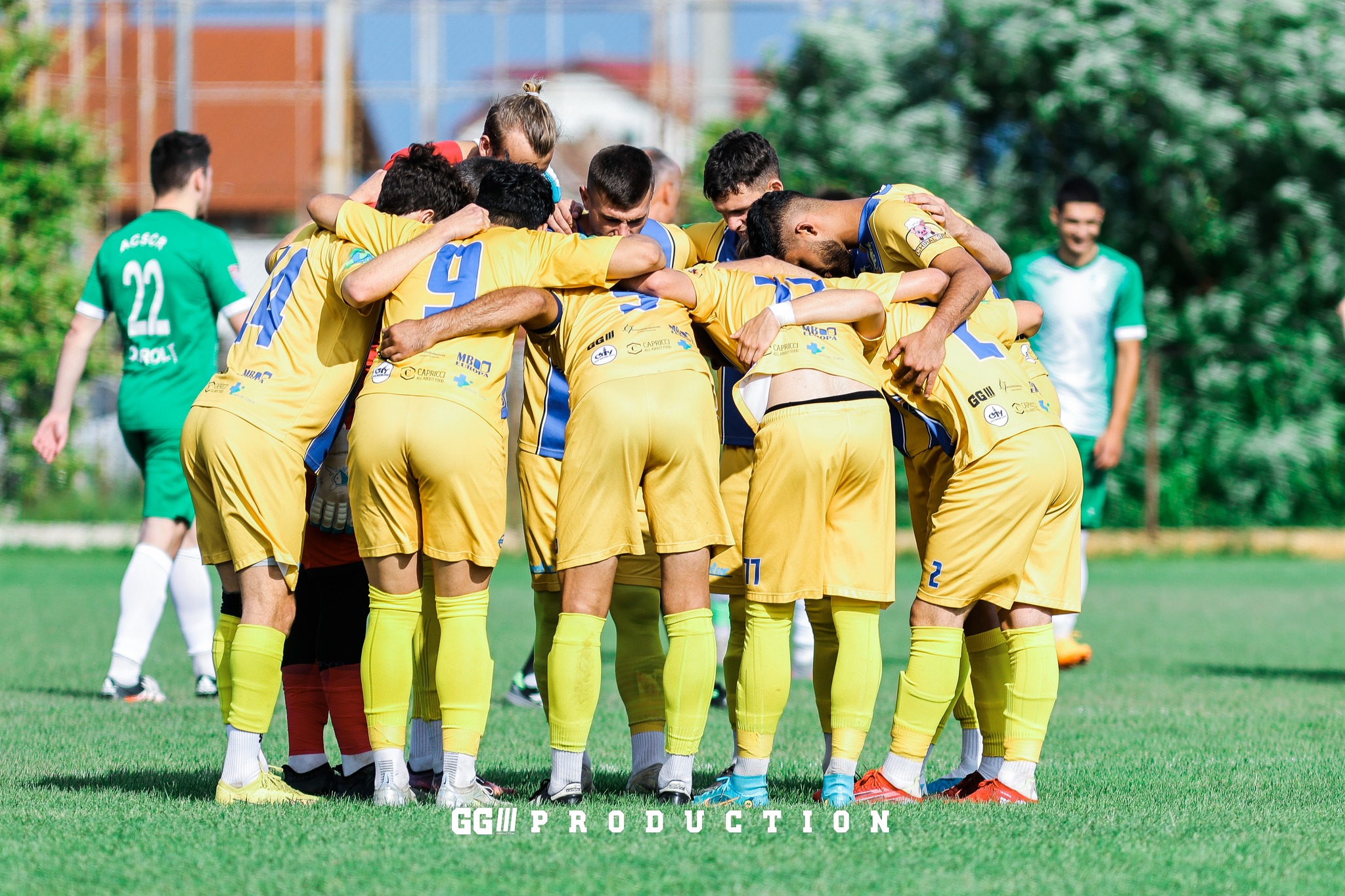 Trupa lui Cristi Popa începe bătălia pentru promovare!