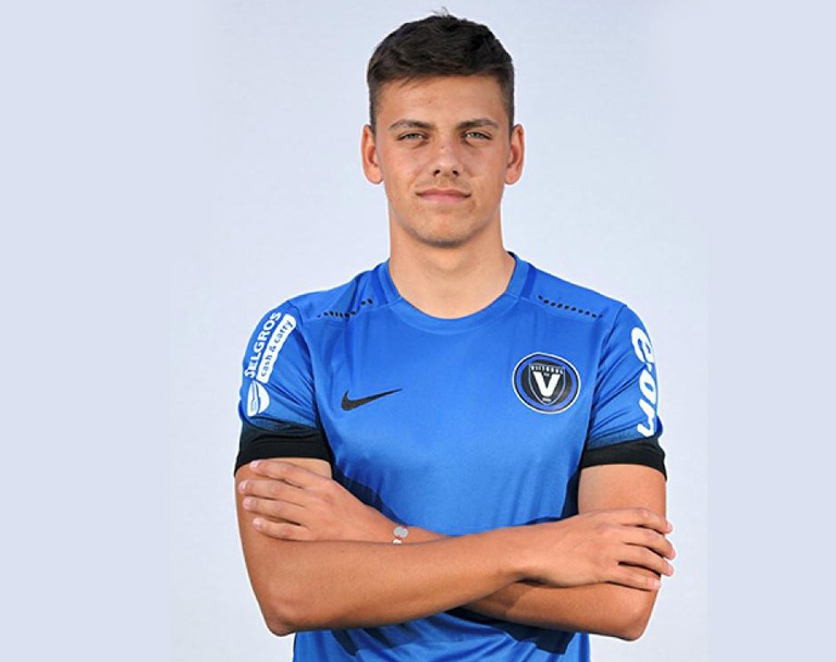 Liga a 3-a. Mijlocașul Raul Vidrăşan, o nouă achiziție din Liga a 2-a pentru CSM Olimpia Satu Mare