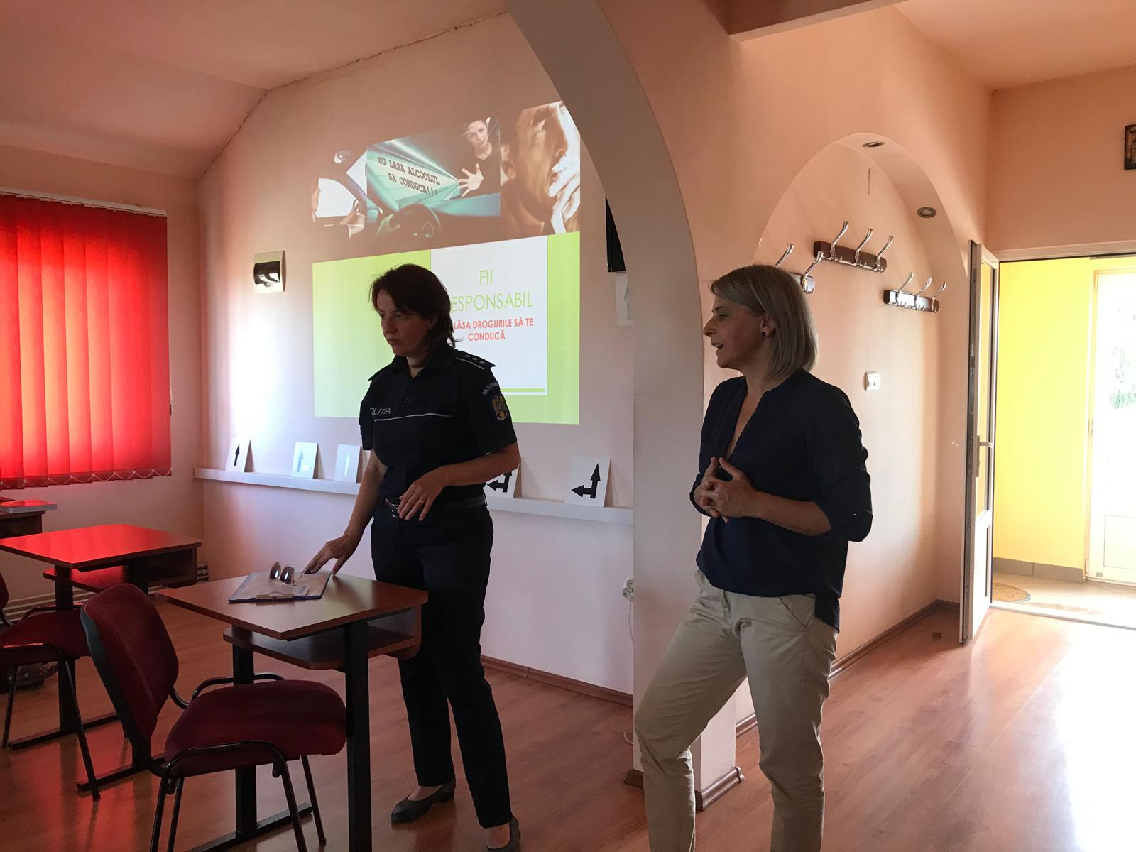 TEMA CONSUMULUI DE ALCOOL ȘI DROGURI READUSĂ DE POLIȚIȘTI PE AGENDA ȘCOLILOR DE ȘOFERI