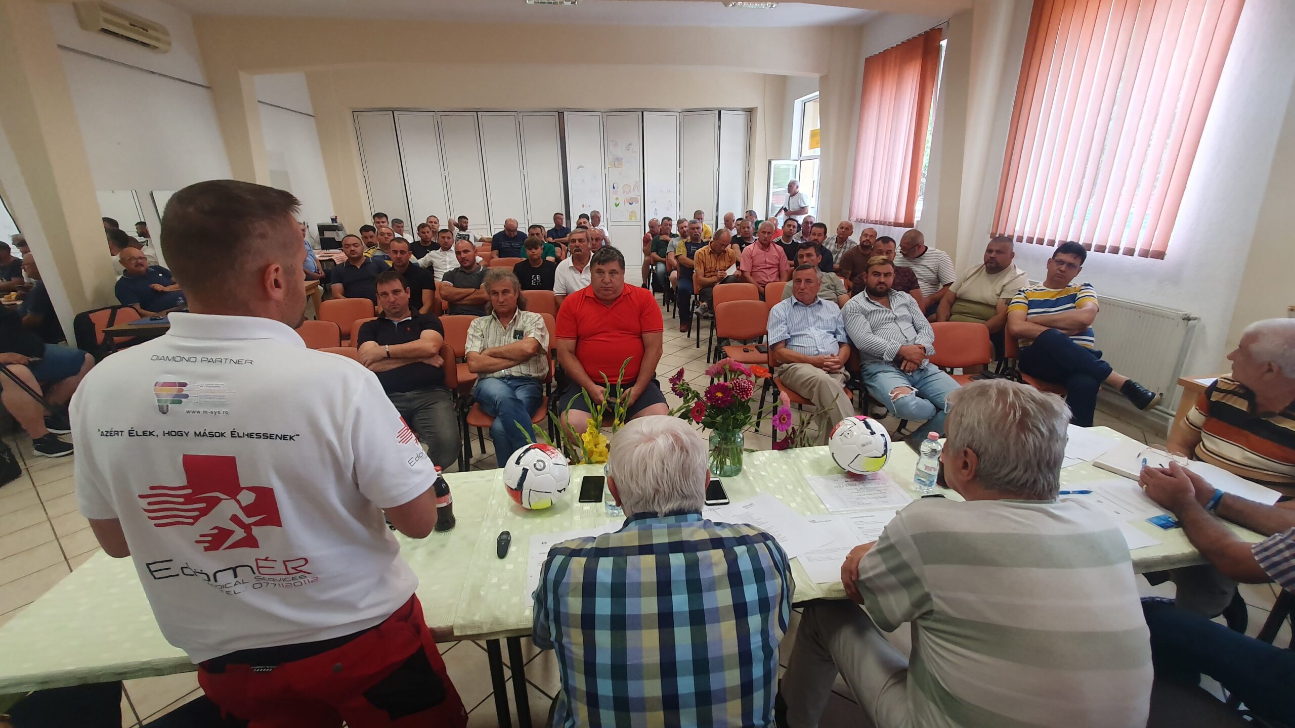 O serie cu 12 echipe în Liga a 4-a Elite!