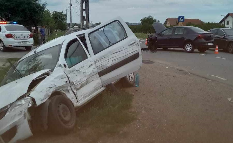 FOTOGALERIE. ACCIDENT GRAV în ȚARA OAȘULUI. Două VICTINE, la SPITAL