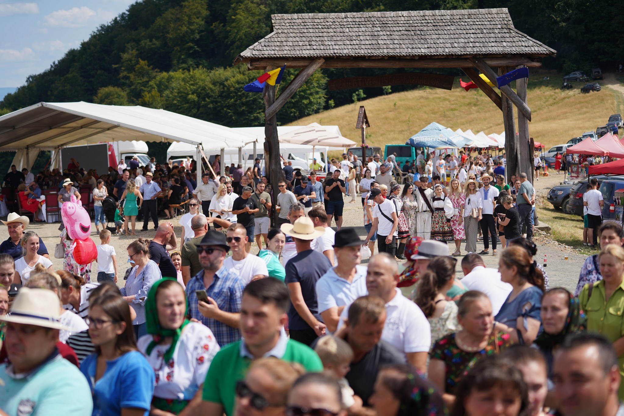 FESTIVALUL FOLCLORIC „LA PORȚILE ZÂNELOR” – ediția a II- a