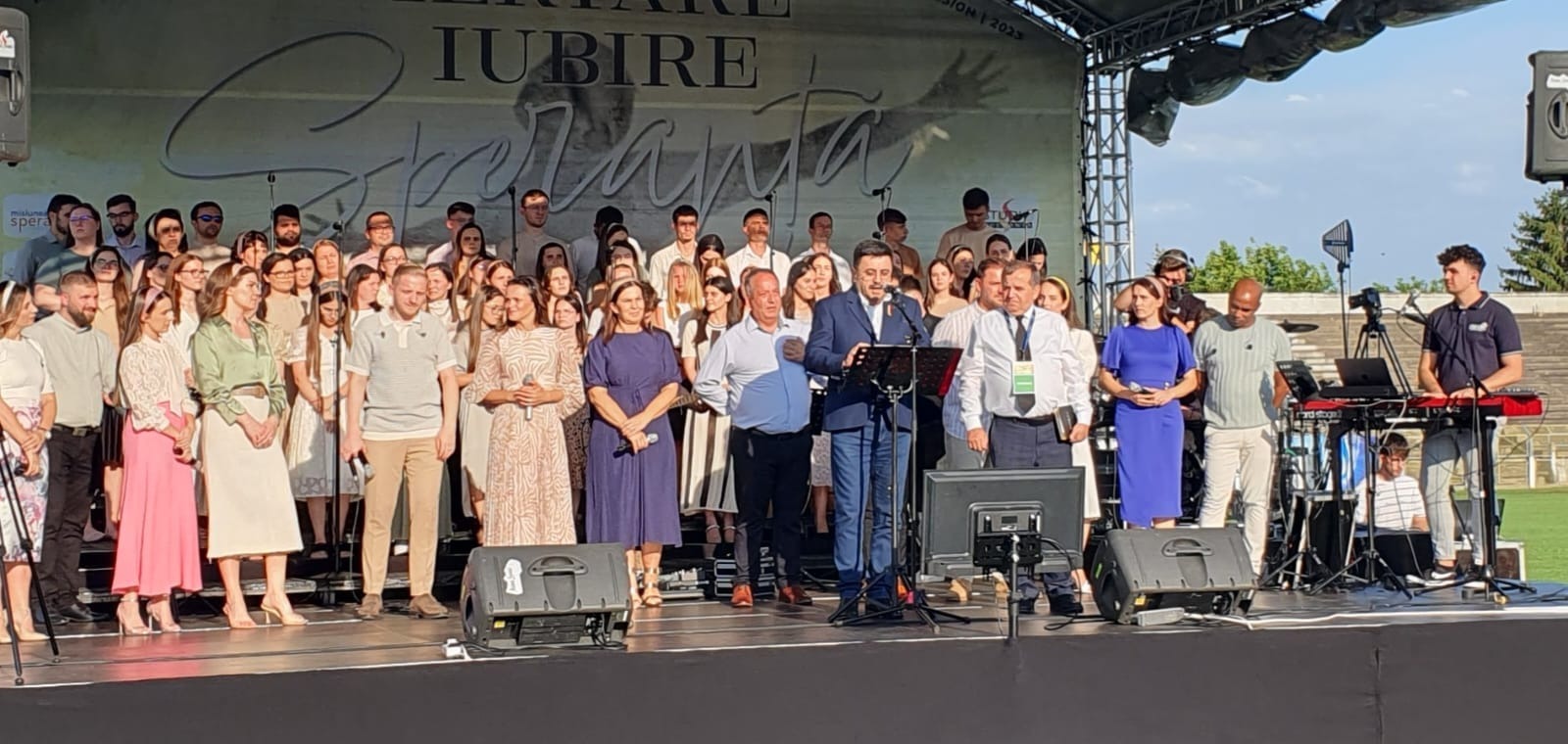 Peste 4000 de credincioși la concertul de evanghelizare, de pe stadionul Olimpia, al Grupului SPERANȚA