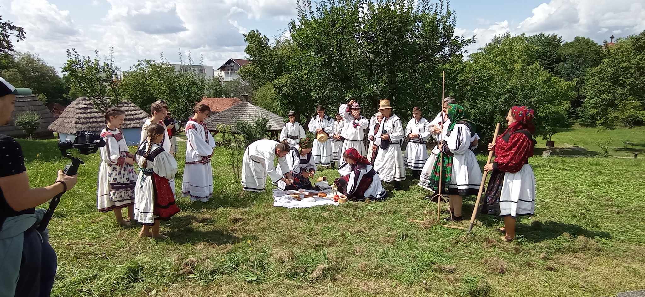 EVENIMENT! O zi în satul meu, în Țara Oașului!!!