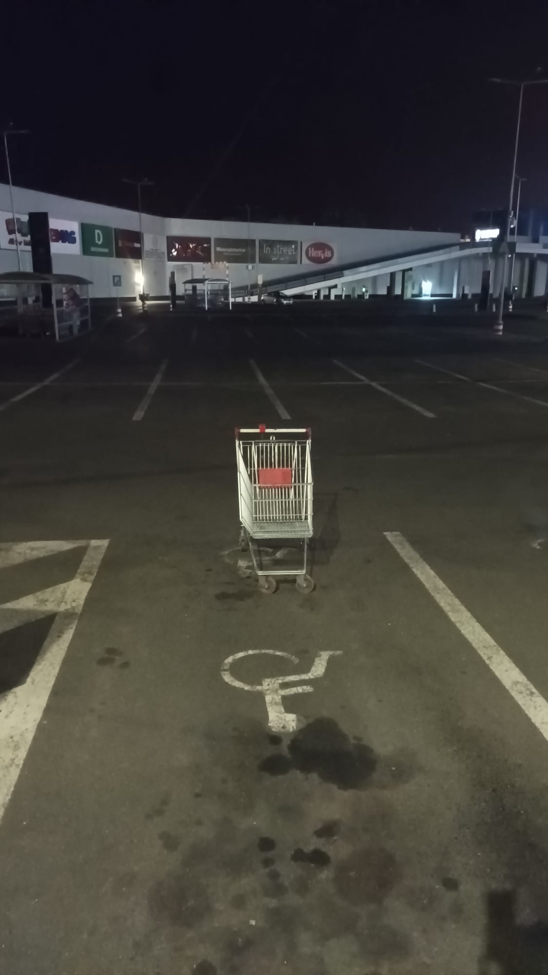 Parcare pentru... cărucior