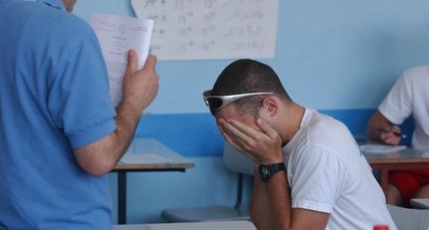 Încă un candidat, eliminat de la Bac-ul te toamnă. A fost prins copiind