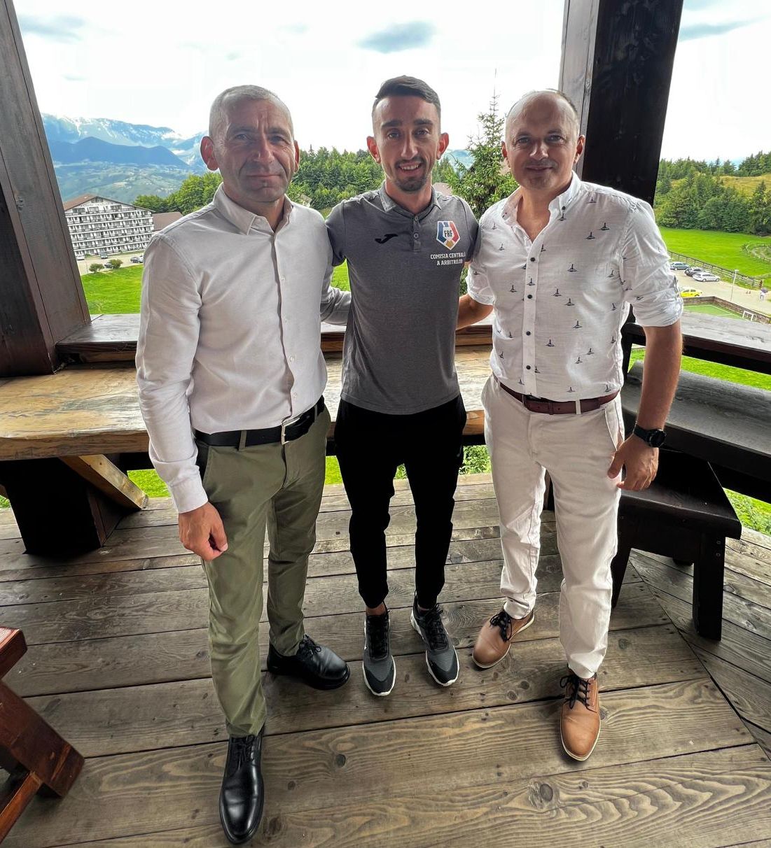 Sătmăreni prezenţi la seminarele de vară de la Cheile Grădiştei