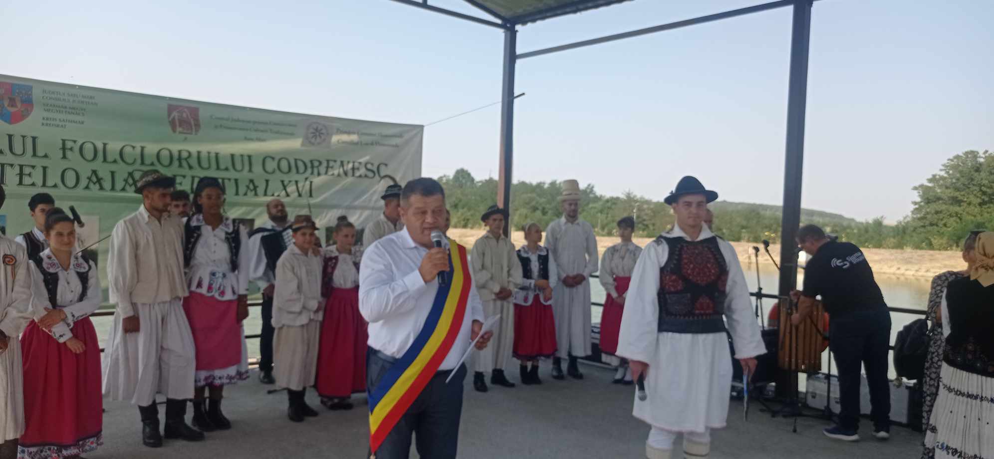 VIDEO/FOTO. EVENIMENT. Festivalul Folclorului Codrenesc „Oțeloaia” se bucură de succes și după 66 de ani