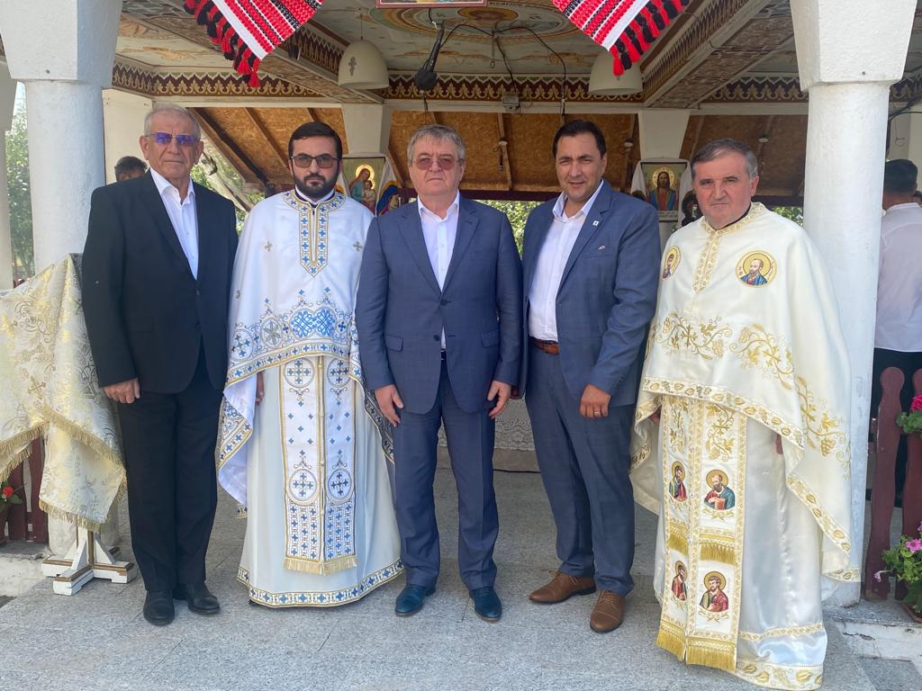 Praznic Împărătesc.  Hram la Catedrala Ortodoxă Adormirea Maicii Domnului din Tășnad