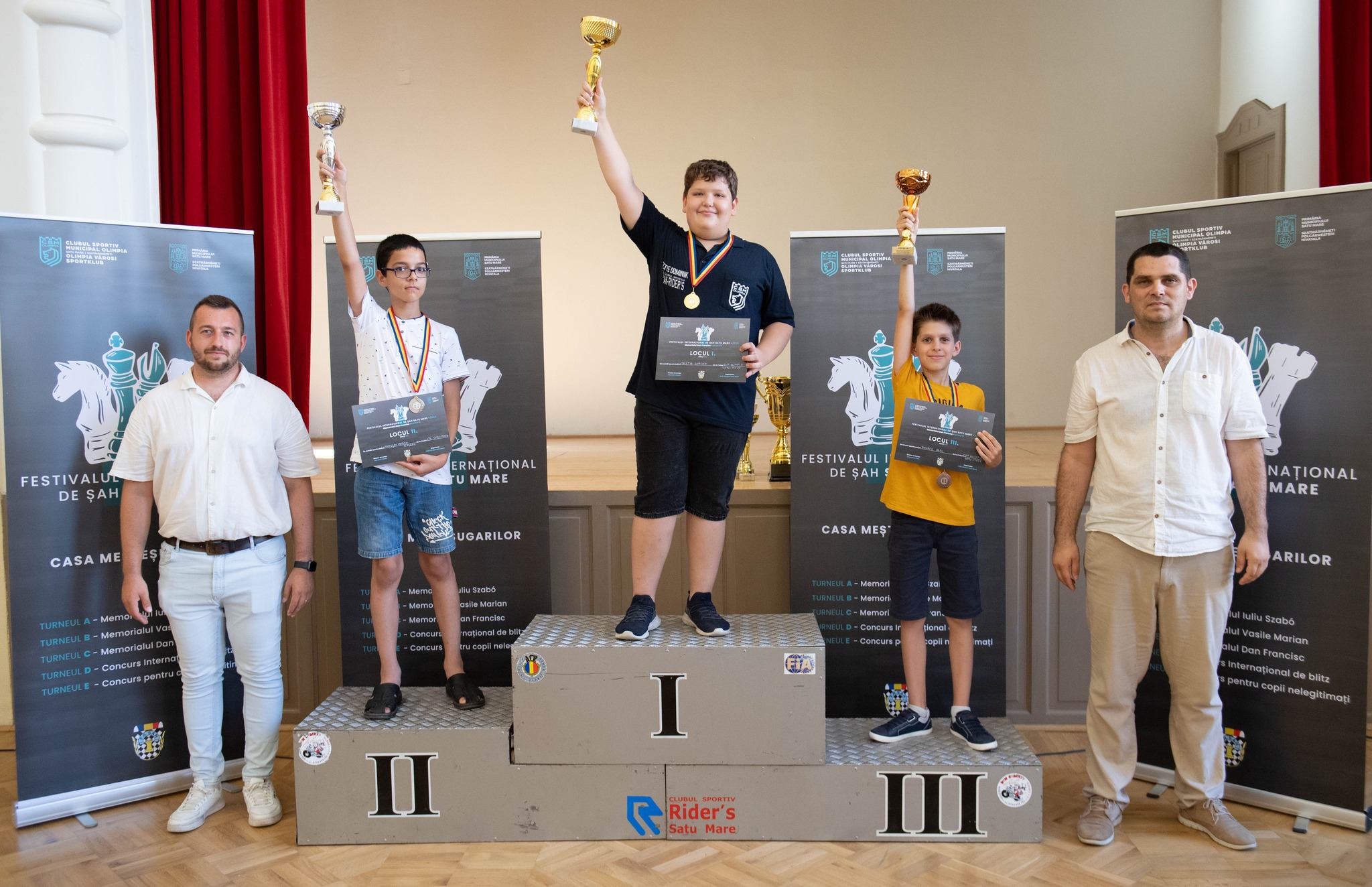 Eveniment David Ilonczai, de la LPS Satu Mare, a câştigat marele premiu al Festivalului de Șah Satu Mare 2023