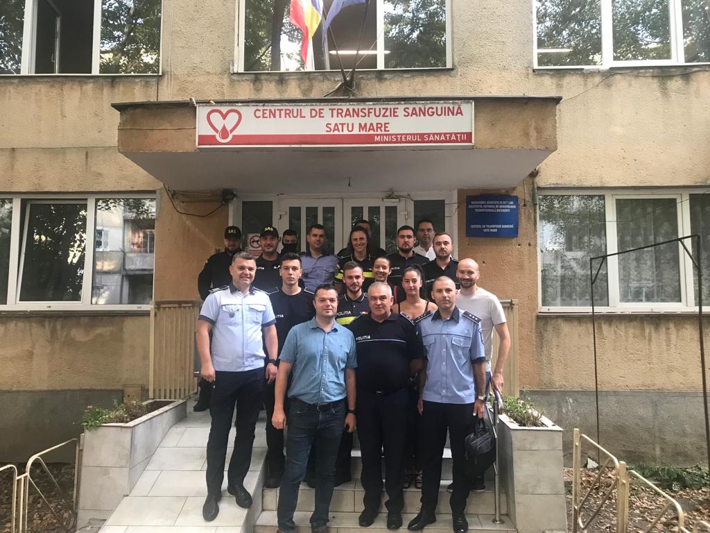 Polițiștii sătmăreni s-au mobilizat pentru a ajuta victimele tragicului eveniment din localitatea Crevedia