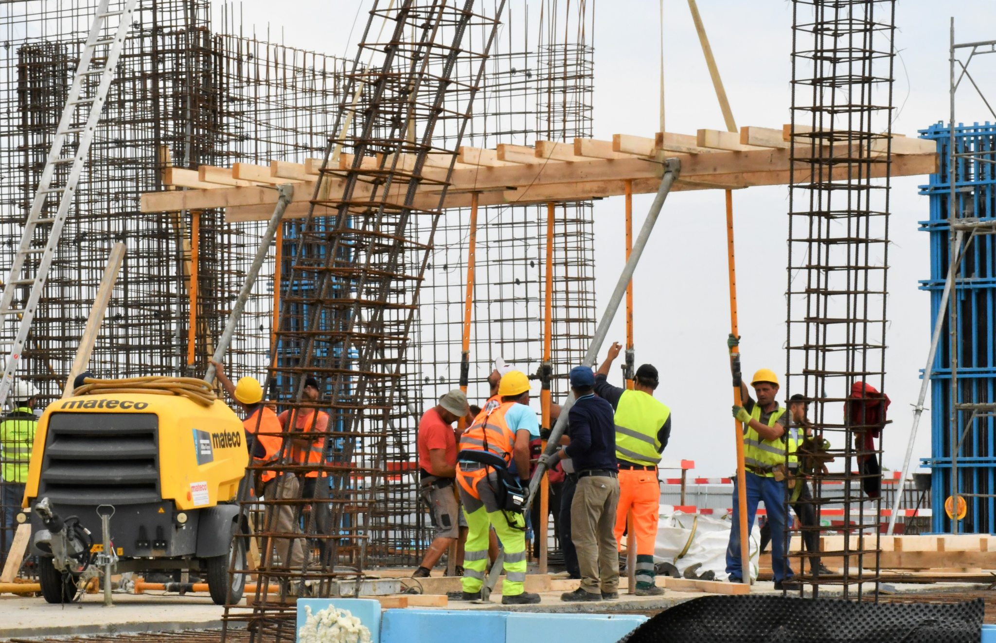 Progrese importante la lucrările de pe Aeroportul Satu Mare