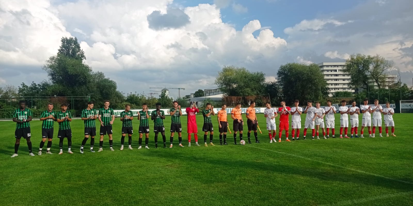 Liga a 3-a : Sănătatea Cluj- Victoria Carei 2-1 ( 0-1). Ce ploaie vine de la Cluj...