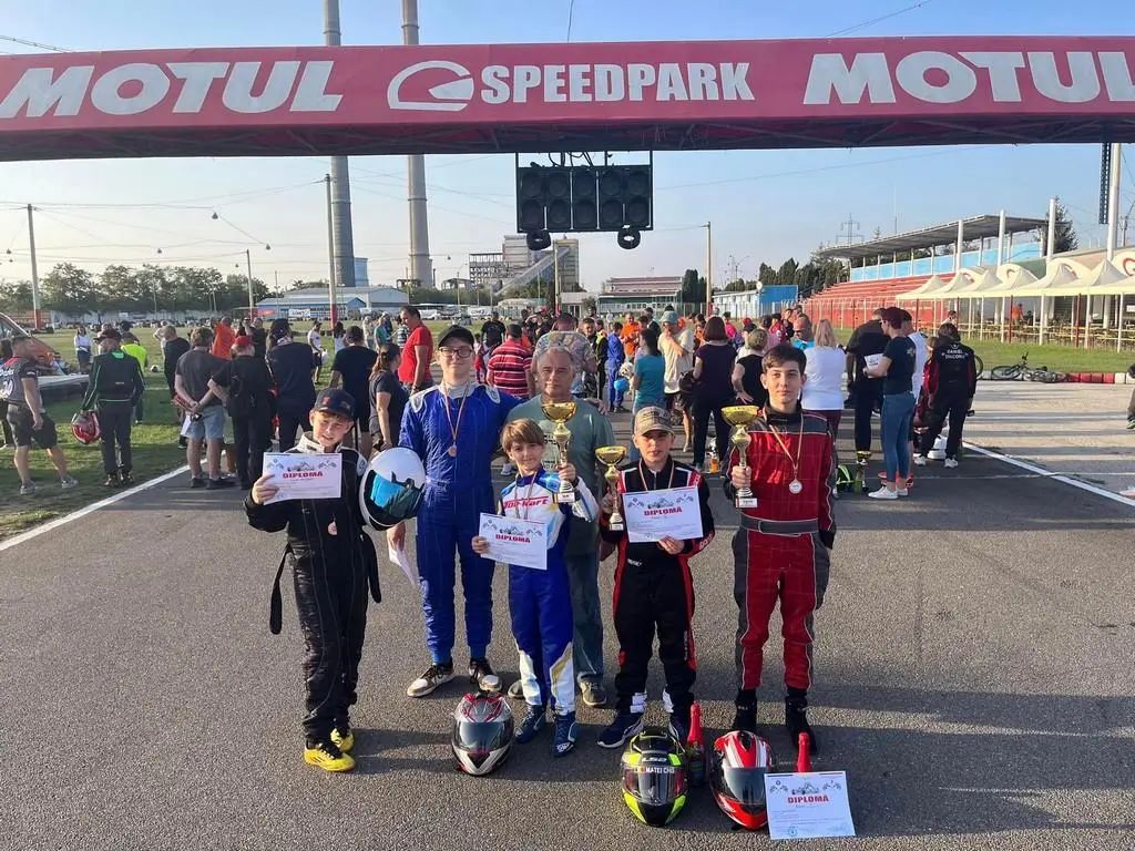 Podium pentru careieni la  etapa de la Bacău  a Campionatului Național