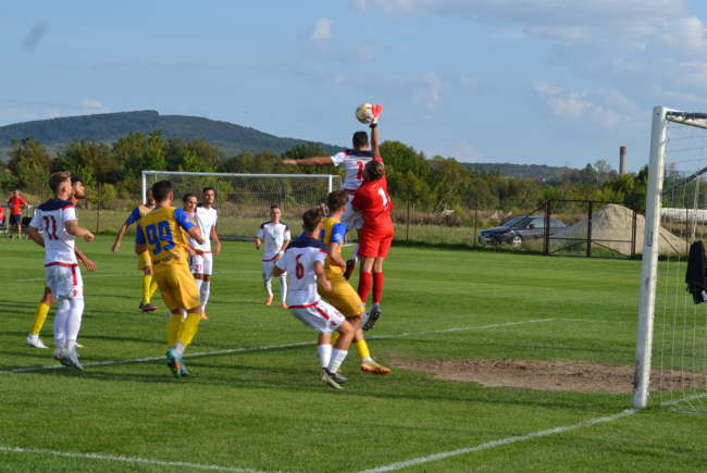 Liga a 3-a: Unii cu ocaziile, alții cu victoria! Lotus Felix- Olimpia MCMXXI 1-0 !