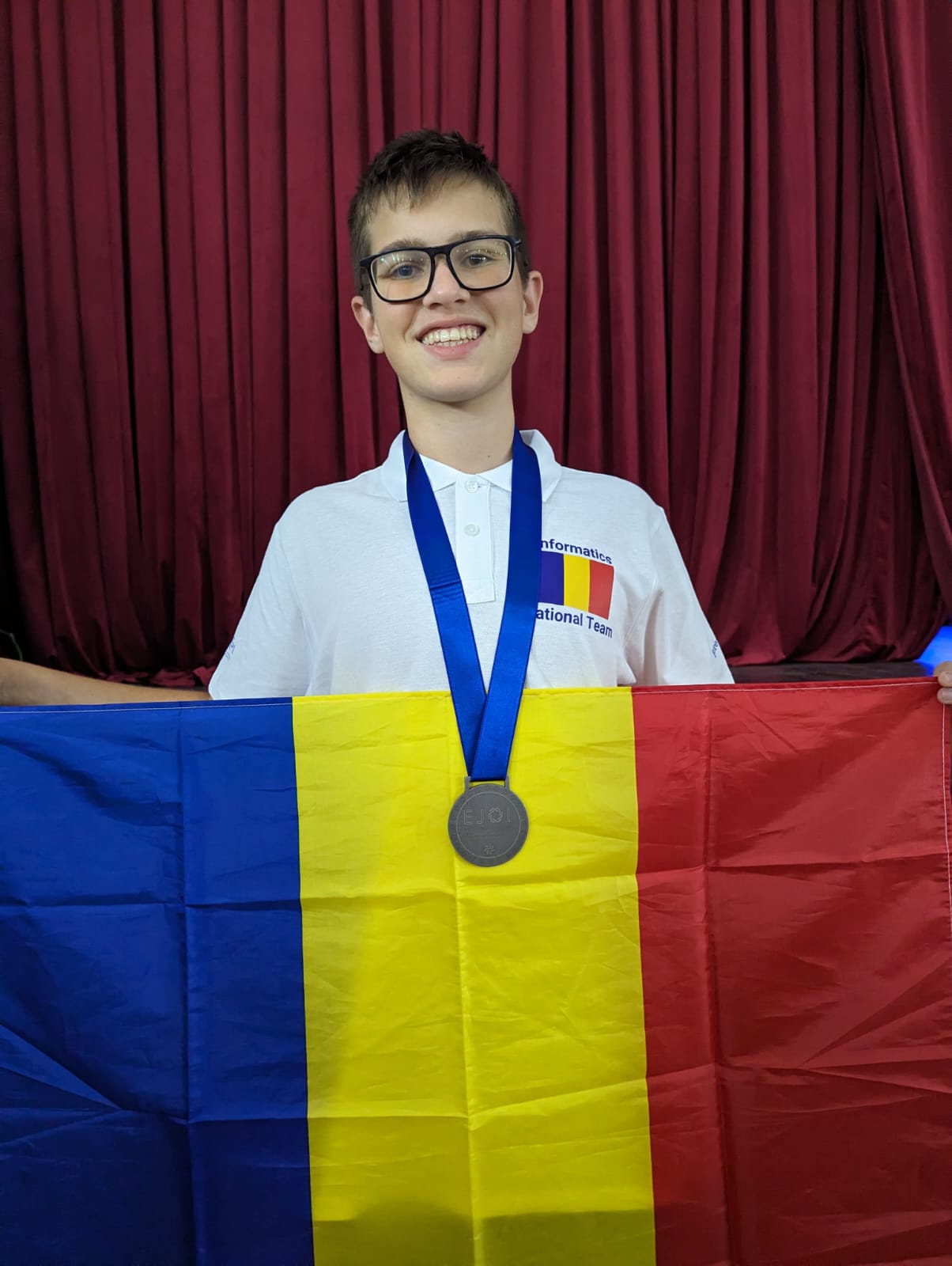 PERFROMANȚĂ. Sătmăreanul Luca Valentin Mureșan, medalie de argint la Olimpiada Europeană de Informatică pentru Juniori