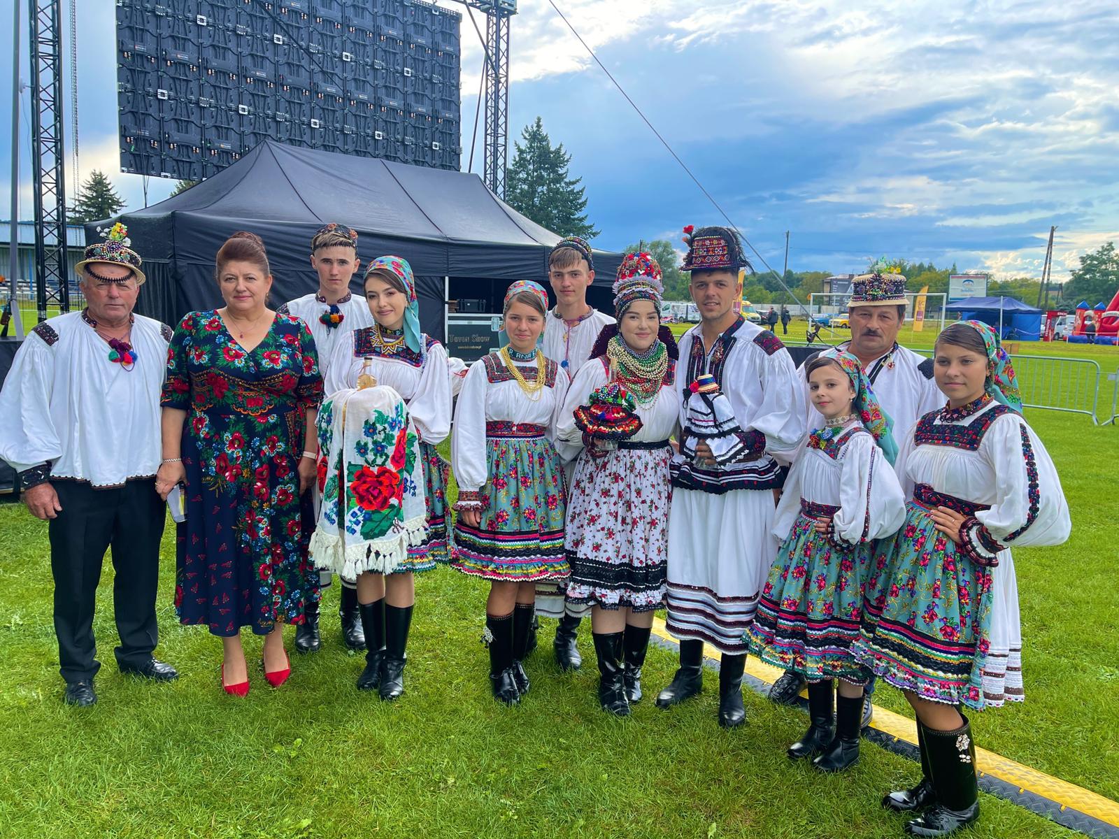 Ansamblul Folcloric ,,Florile Tărnii” a reprezentat România la Festivalul Internațional al Culturii și Tradițiilor de la Miejsce Piastowe - Polonia