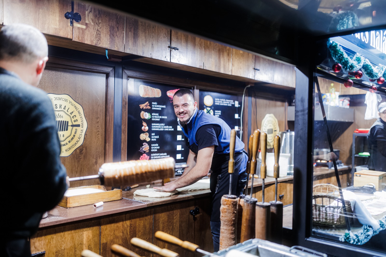 Producătorii de bunătăți se pot înscrie  pentru Târgul de Crăciun