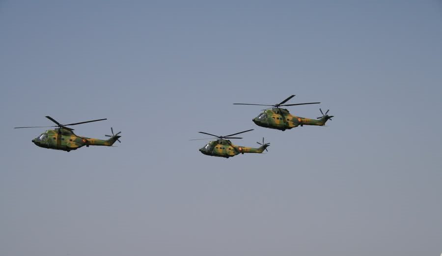 VIDEO. Elicoptere de luptă au survolat cerul Sătmarului