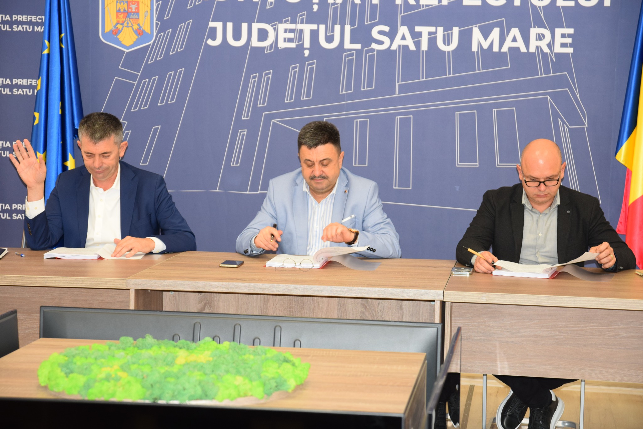 Problemele de fond funciar din județ, rezolvate la Prefectură