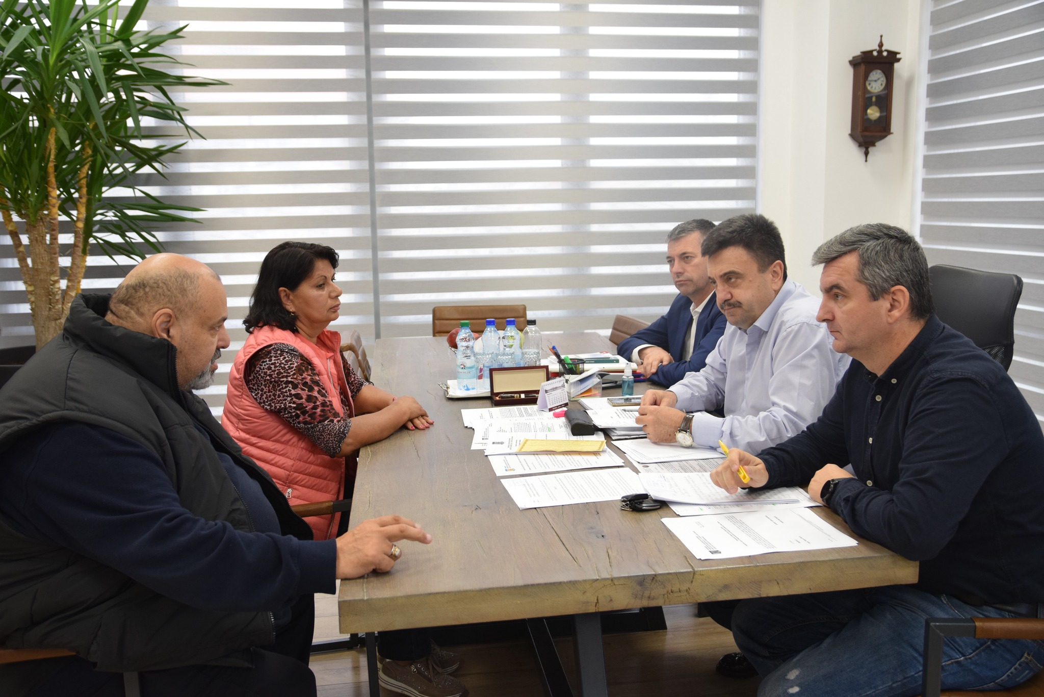 Scandalurile de la Hrip: Romii cer verificarea modului în care au acționat polițiștii