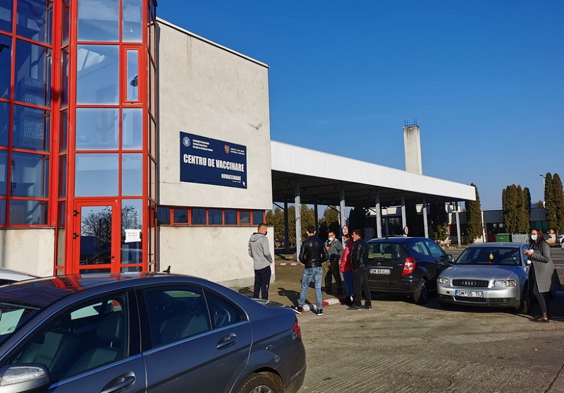 Polițista din Petea care ascundea mita la sutien a scăpat de închisoare