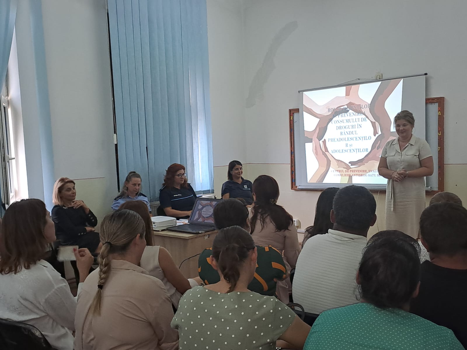 Revoluționarul proiect SEMN CĂ TU ÎNSEMNI! - Cum combate Poliția din Satu Mare traficul și consumul de droguri în școli