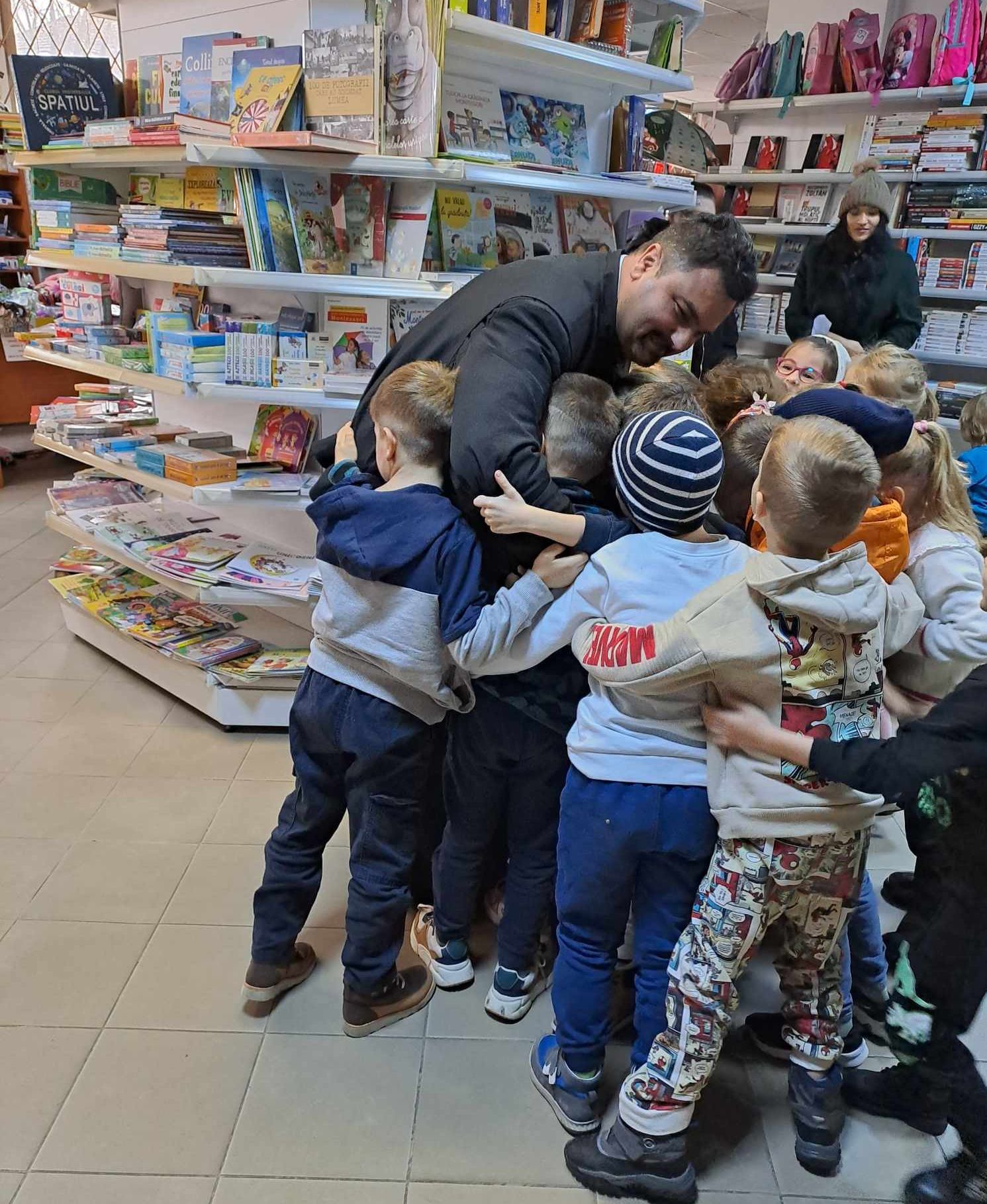 Blândețea și inocența prieteniei dintre un copil și o jucărie, predată de părintele Cristian Bolos!