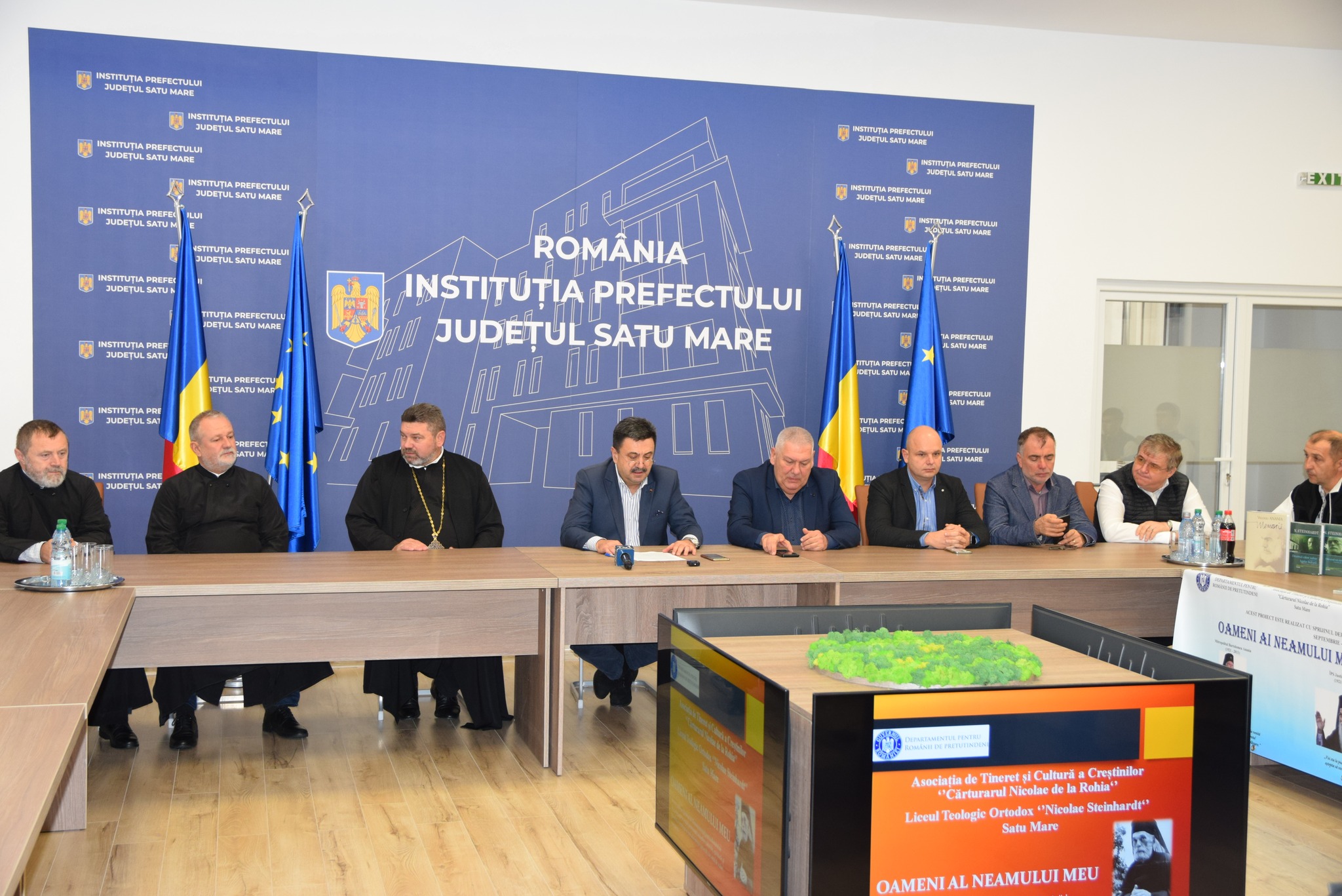 FOTO/VIDEO. DEOSEBIT Eveniment de înaltă simțire românească, datorită lui Gheorghe Cârciu, la Prefectură