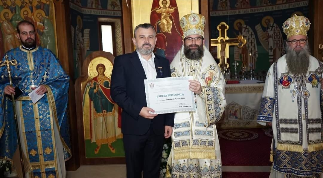 ONOARE. Sătmăreanul Gheorghe Cârciu, distins cu o nouă Cruce Episcoală