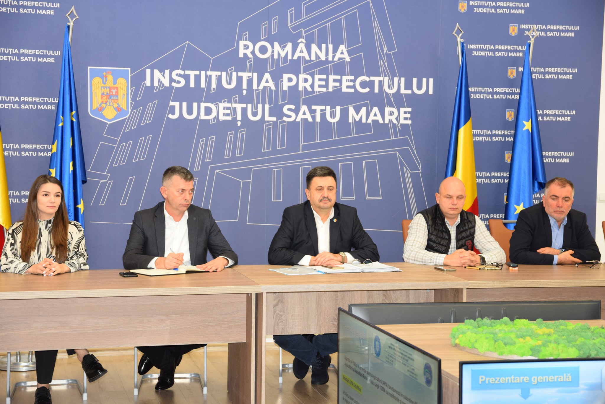 Colegiul Prefectural în ședință de lucru