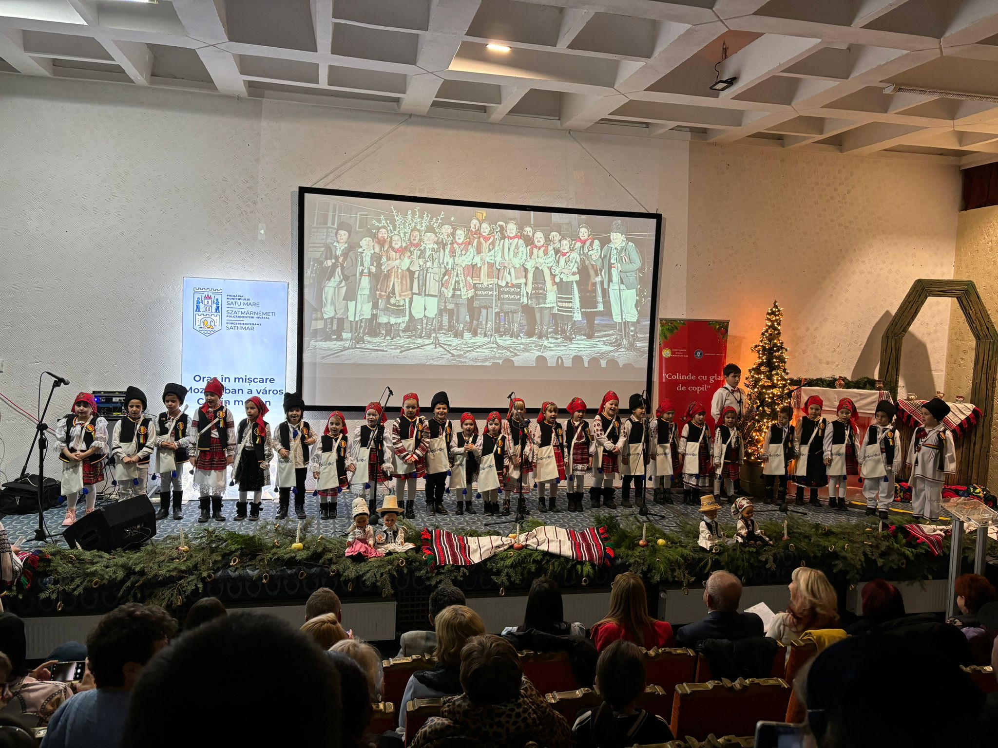 Colindele cu glas de copil au răsunat la Centrului Cultural "G.M. Zamfirescu"