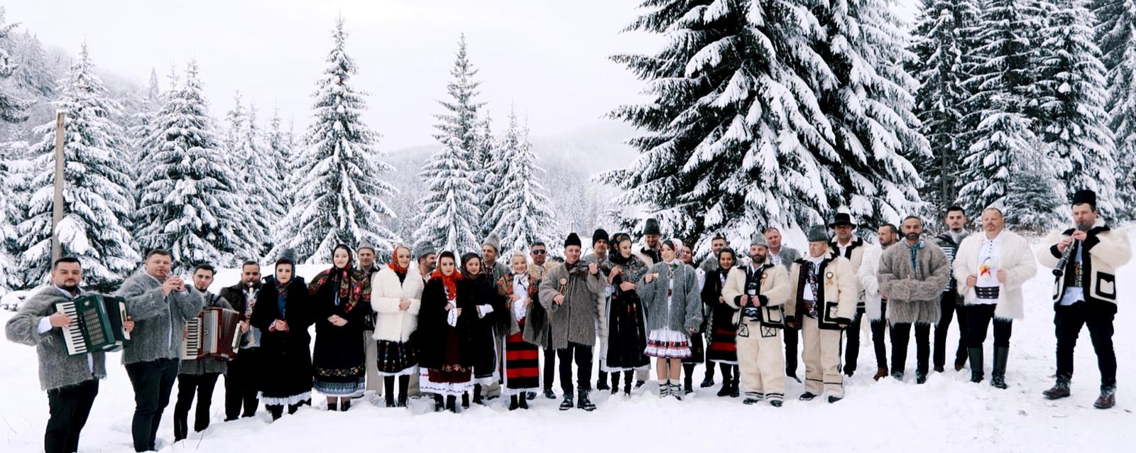 Colindătorii Sătmarului, un proiect de suflet cu mii de vizualizări