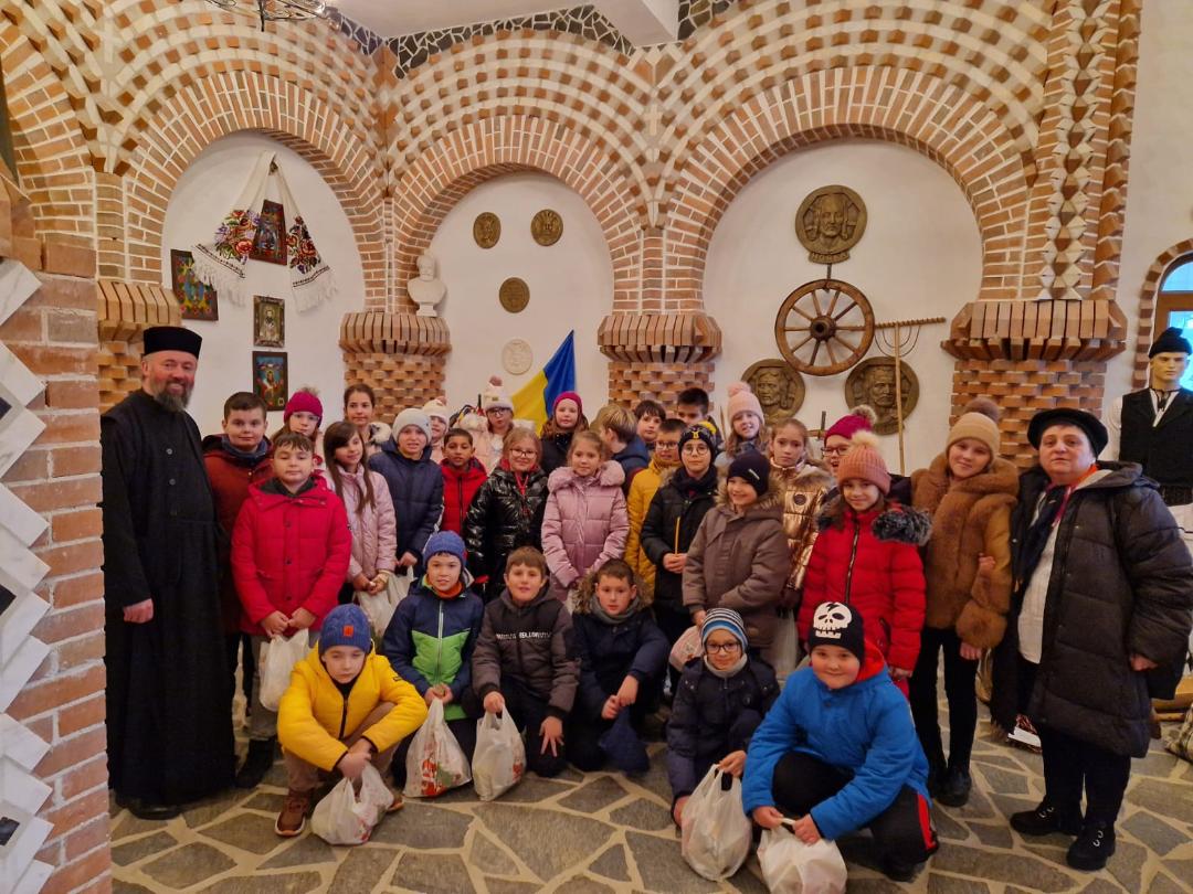 Magie. Tradiția colindatului face parte din farmecul aparte al sărbătorilor de iarnă