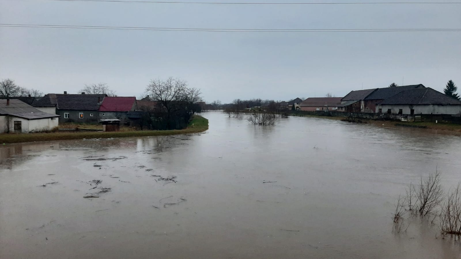 Intervenție pe râul Crasna