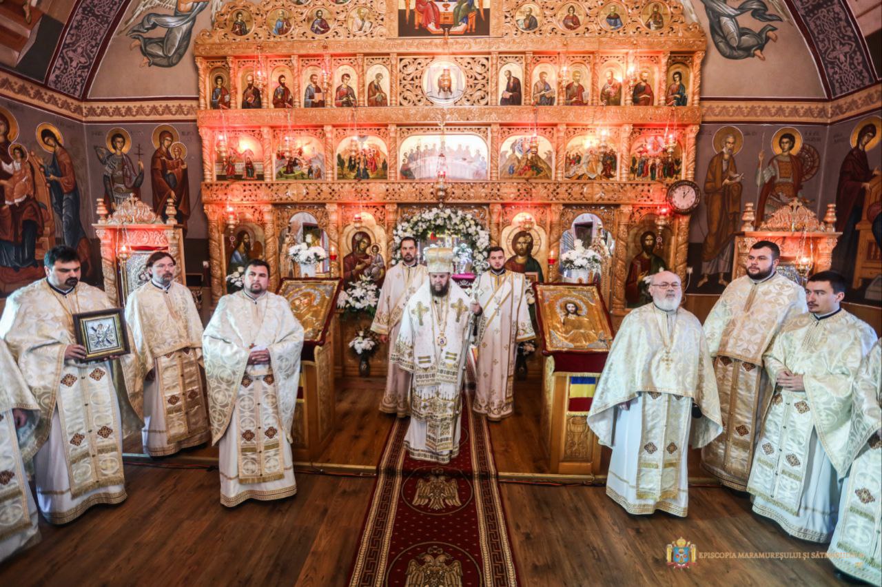 FOTO. SĂRBĂTOARE. Hram Arhieresc la biserica din Cutuiuș