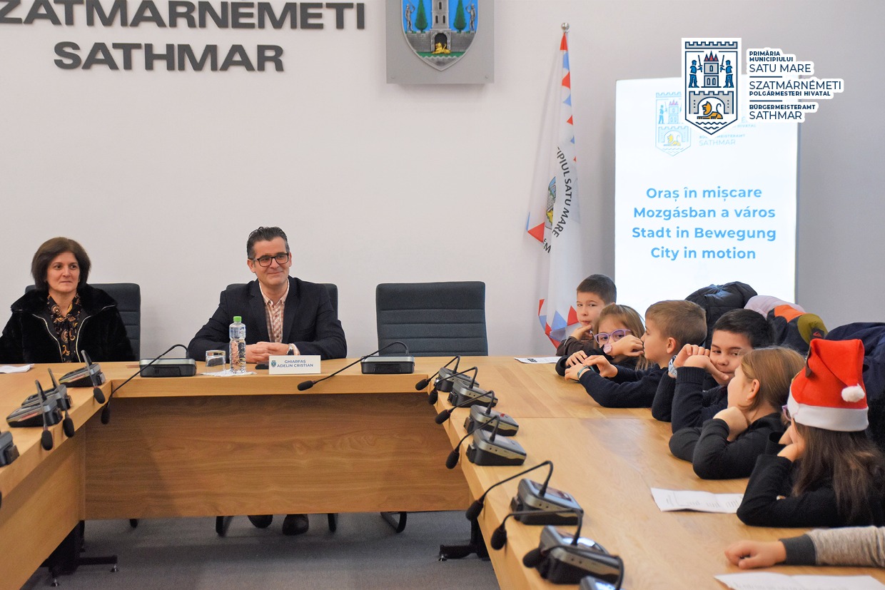 FOTO: Elevii de la Grigore Moisil, consilieri pentru o zi