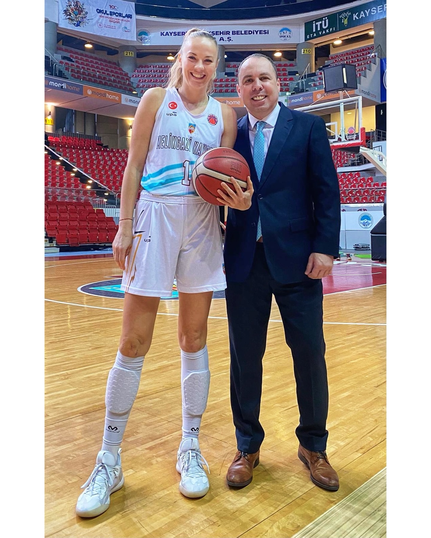 Baschet feminin:  Claudia Pop-Cuic a câștigat duelul sătmărean cu Petre Eleș,  din FIBA Europe Cup